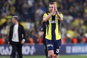 土媒：費(fèi)內(nèi)巴切1000萬歐報(bào)價(jià)買斷什克，為球員提供800萬歐年薪