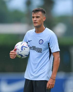 迪馬：斯圖加特、狼堡和布魯日都咨詢國米小將A-斯坦科維奇的信息