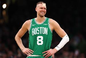 很急??湖媒轉(zhuǎn)發(fā)波津交易：又一筆和湖人無關(guān)的操作 快做點(diǎn)什么