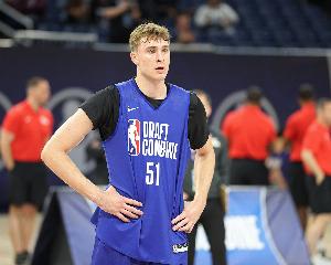 弗拉格談參選：我媽說如果你是房間里最棒的一個 那就得換個房間