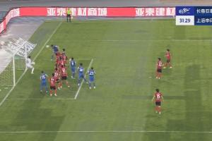 高天意連場(chǎng)助攻！朱辰杰頭球打入賽季首球，申花1-0領(lǐng)先亞泰