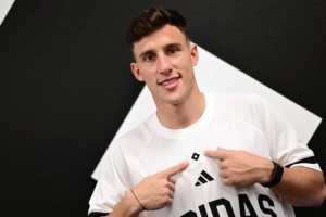 官方：霍芬海姆簽下薩爾茨堡紅牛26歲中場卡帕爾多