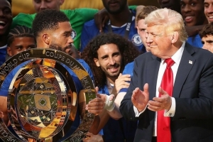 問鼎世俱杯！里斯-詹姆斯社媒曬捧杯照片，特朗普入鏡