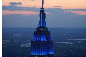 排面！帝國大廈亮藍燈一小時，祝賀切爾西奪冠