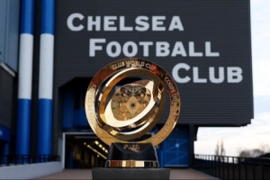 ??它來了！切爾西官方：世俱杯冠軍獎(jiǎng)杯“落座”斯坦福橋球場