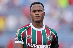 哥倫比亞名宿：C羅打電話(huà)邀請(qǐng)阿里亞斯，但他還是決定去狼隊(duì)