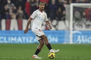 阿斯：塞維利亞爭分奪秒注冊球員，賣巴代和胡安盧能籌集5000萬歐