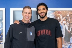 一生藍(lán)魔情！杜克社媒曬塔圖姆&弗拉格&班凱羅等人回母校訓(xùn)練！