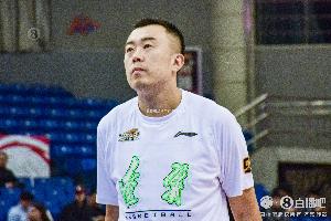 媒體人：韓德君、任駿飛打完全運(yùn)會(huì) 臨近CBA開(kāi)賽再官宣退役