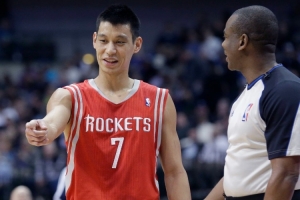 貝弗利：當(dāng)火箭首發(fā)我而替補(bǔ)林書豪時(shí)網(wǎng)上全在噴我 大家都愛他