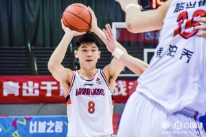 廣州隊運營董事：崔永熙焦泊喬的價格對所有球隊都是統(tǒng)一的