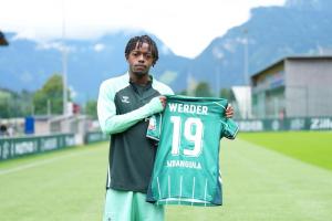 賣便宜了！尤文今夏1000萬歐出售姆班古拉，如今德甲3場1球3助攻