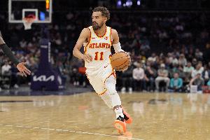 特雷-楊：有天賦的年輕人該努力去沖擊NBA 而不是留在大學(xué)拿贊助