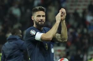 吉魯：當(dāng)初法國(guó)球迷因本澤馬噓我讓我感覺很受傷，我想要證明自己