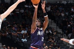 泰倫-盧：奧拉迪波有種堅韌不拔的特質(zhì) 很高興看到他再次恢復(fù)健康