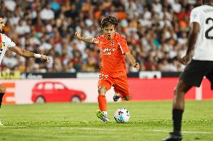 馬卡：久保建英左腳踝傷勢出現(xiàn)反復(fù)，或?qū)⒗^續(xù)缺戰(zhàn)與塞維利亞比賽