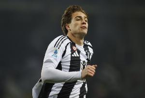 都體：伊爾迪茲左膝患有髕腱炎，但他可能首發(fā)出戰(zhàn)烏迪內(nèi)斯