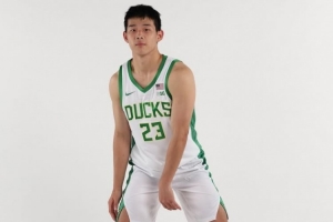 媒體人：林葳在同曦有無限開火權(quán) 但他在俄勒岡大學不具備這特權(quán)