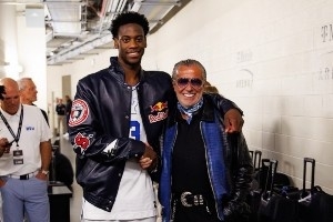 相當有面子！為NBA多隊設計冠軍夾克的大佬為迪班薩定制夾克