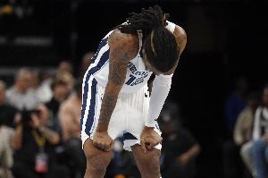 反向殺瘋了！莫蘭特賽季至今三分命中率14.8% 失誤率高達(dá)14.9%