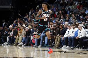 莫蘭特談失誤多無(wú)法找到節(jié)奏：找人卡位搶籃板我們必須做得更好