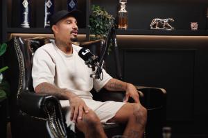 大博阿滕：巴薩高層都想簽我但需要梅西點(diǎn)頭，睡前祈禱他會認(rèn)可我