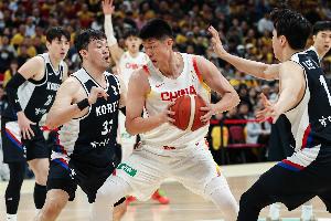 體壇周報(bào)：又一次，中國(guó)男籃迷失在了五棵松