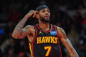 外線開(kāi)火！亞歷山大·沃克連中2記三分獨(dú)得8分 老鷹反超活塞