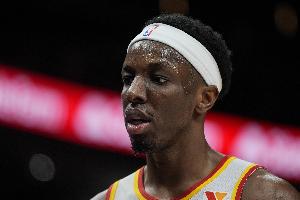 癡迷外線！奧孔武18中9拿到20分6板3帽 三分9中2