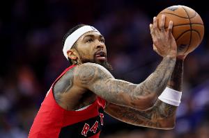 絕妙配合！猛龍各種走位 謝德弧頂仙人指路送溜底線鶯歌扣空籃