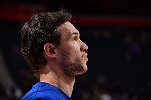 祝好！加里納利NBA生涯場(chǎng)均14.9分4.7板1.9助 三分命中率38.1%