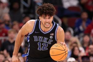 狀元熱門！布澤爾兒子轟29分6板拿下衛(wèi)冕冠軍 藍(lán)魔豪取開季9連勝