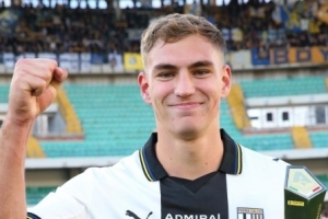 意媒：米蘭將在冬季引進新前鋒，看上菲爾克魯格和佩萊格里諾