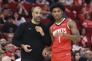 對(duì)比賽的理解日益加深！阿門·湯普森正走在成為偉大控衛(wèi)的道路上