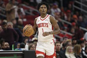 阿門：當(dāng)KD或者申京下場(chǎng)后 我必須成為下一個(gè)站出來的那個(gè)人！