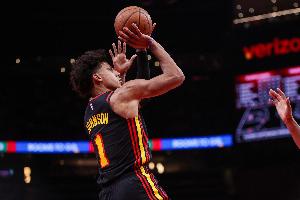 19分18板16助！杰倫·約翰遜單場得分籃板助攻均15+ 老鷹隊(duì)史首人