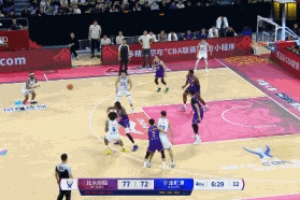 打得可以！辛普森13中7拿到25分3板8助1斷 6次失誤