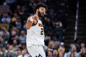 火力全開！賈馬爾·穆雷半場(chǎng)17中12轟下27分4助 罰球2中2