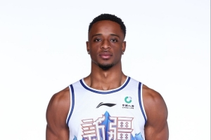 表現(xiàn)不俗！納托爾貢獻(xiàn)22分5助 勞森拿到12分6板15助