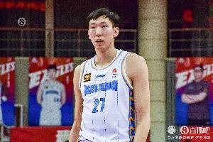 雙拳敵四手！賈爾斯單節(jié)4中4砍9分 勉力抗衡首鋼五虎合計26分