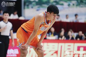 手感不佳！狀元楊曦皓7中1僅拿3分5板2斷2帽