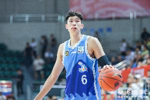 下半場回暖未能救主！鄒陽10中6拿15分9板3斷 15分全是下半場所得