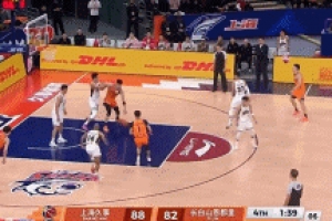 不理想！張鎮(zhèn)麟2次出現(xiàn)三不沾 全場12投僅3中拿到10分