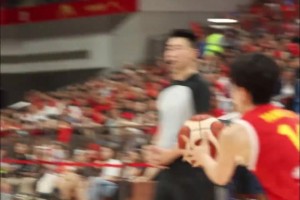 這就是姐妹之間的羈絆嗎？楊力維傳球果斷助攻楊舒予精彩三分球