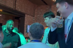 老大哥的愛！姚明還曾經(jīng)把楊瀚森引薦給爵士小老板韋德?????