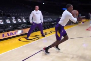 湖人應(yīng)該很想念隆執(zhí)導(dǎo)吧！