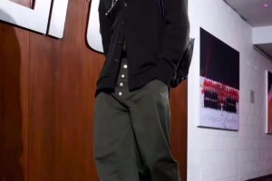 開幕雷擊！女博主銳評NBA球星穿搭！全員帥哥型男?。? >
                                        </div>
                                    </div>
                                                                        <div   id=