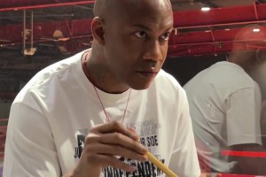 馬布里在中國(guó)待久了，連“國(guó)粹”都學(xué)會(huì)了！??