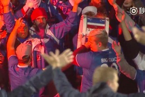 維京戰(zhàn)吼震撼人心！冰島當年晉級世界杯，球迷們是什么樣的？