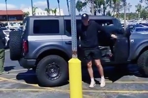 里弗斯壓哨絕殺 湖人三巨頭合體之時(shí) 相當(dāng)強(qiáng)悍了